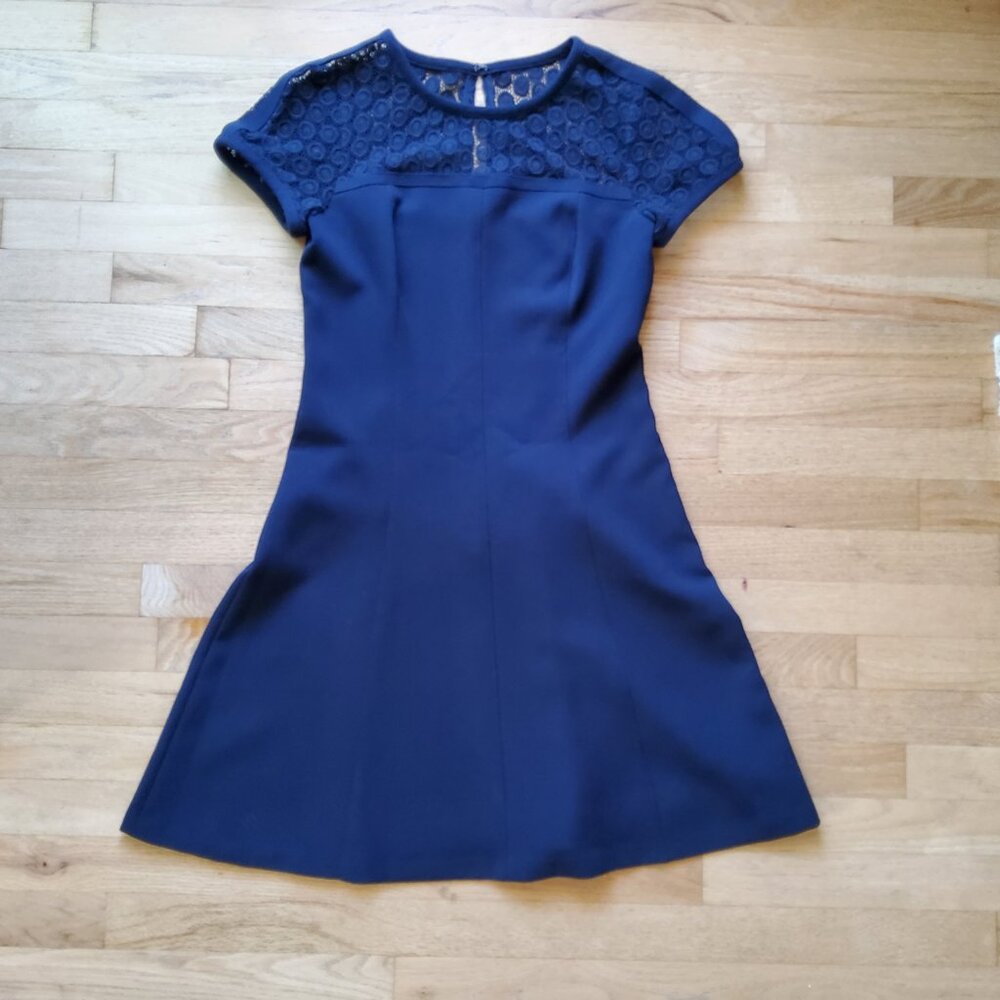 Ann Taylor Women's Navy Blue Fit & Flare Lace Crochet Neck Dress Size 4